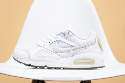Giày Nike Air Max IVO White 580519-105 2hand - 40