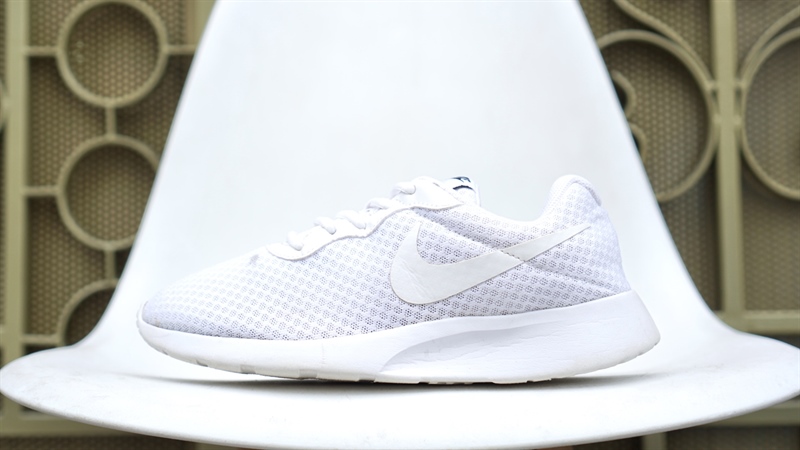 Giày Nike Tanjun White 812655-110 2hand 1 Giày Nike Tanjun White 812655-110 2hand - 39