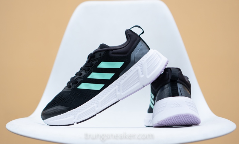 Giày thể thao Adidas Questar Black Mint HP2438 - 40 Giày thể thao Adidas Questar Black Mint HP2438 - 40