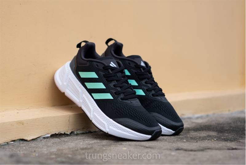 Giày thể thao Adidas Questar Black Mint HP2438 - 40 Giày thể thao Adidas Questar Black Mint HP2438 - 40