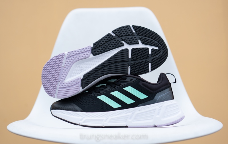 Giày thể thao Adidas Questar Black Mint HP2438 - 40 Giày thể thao Adidas Questar Black Mint HP2438 - 40