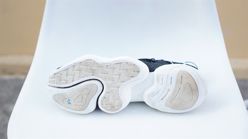 Giày Adidas Crazy BYW LVL 1 Black CQ0991 2hand - 45 Giày Adidas Crazy BYW LVL 1 Black CQ0991 2hand - 45