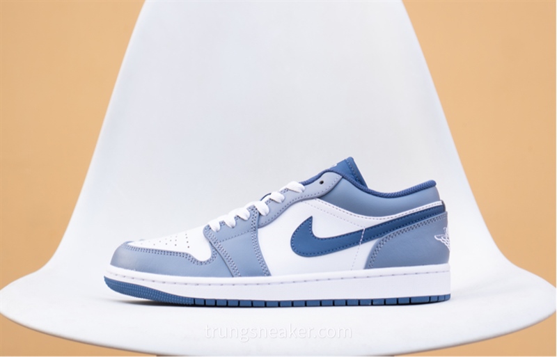 Giày Air Jordan 1 Low Ashen Slate 553558-414 - 40.5 Giày Air Jordan 1 Low Ashen Slate 553558-414 - 40.5