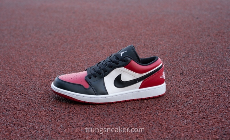 Giày Air Jordan 1 Low Bred Toe 553560-161 - 39 Giày Air Jordan 1 Low Bred Toe 553560-161 - 39
