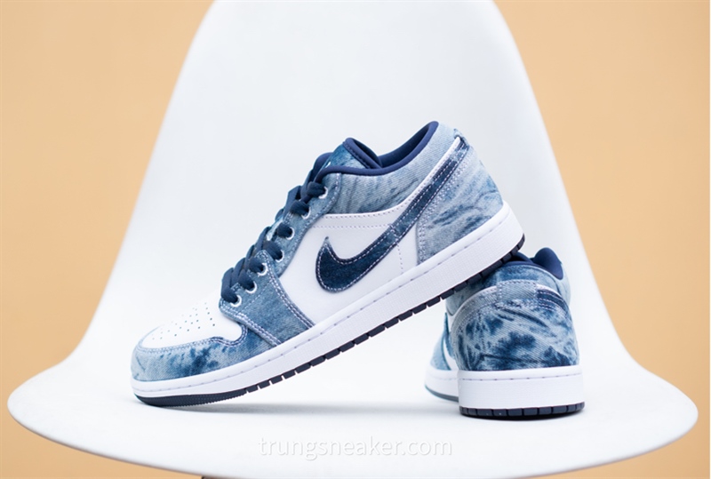Giày Air Jordan 1 Low Washed Denim CZ8455-100 - 42.5