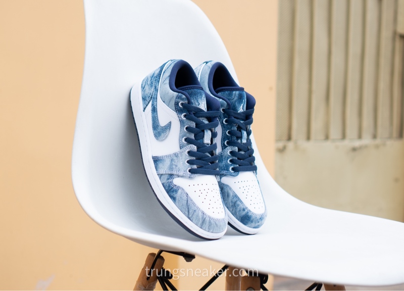Giày Air Jordan 1 Low Washed Denim CZ8455-100 - 42.5