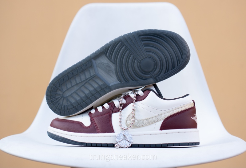 Giày Air Jordan 1 Low Year of the Dragon FJ5735-100 [Order]