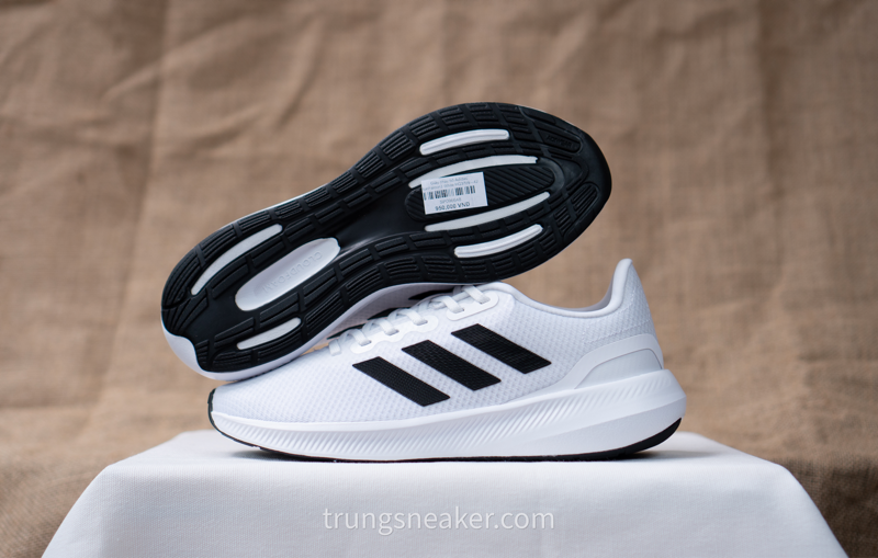 Giày chạy bộ Adidas RunFalcon 3 White HQ3789 - 43 Giày chạy bộ Adidas RunFalcon 3 White HQ3789 - 43