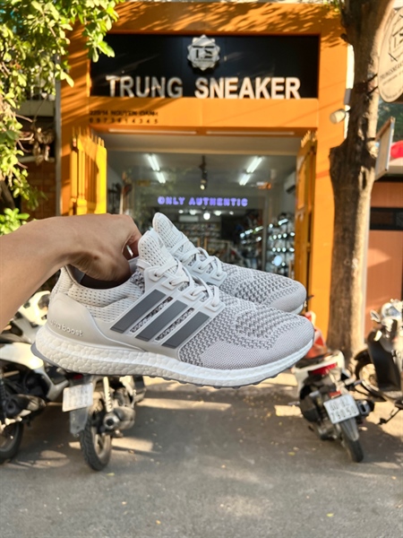 Giày chạy bộ Adidas Ultra Boost 1.0 Grey 2024 IE8976 - 41