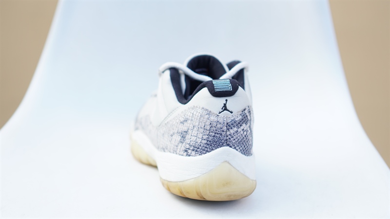 Giày Jordan 11 Low Snake Bone CD6846-002 2hand - 46 Giày Jordan 11 Low Snake Bone CD6846-002 2hand - 46