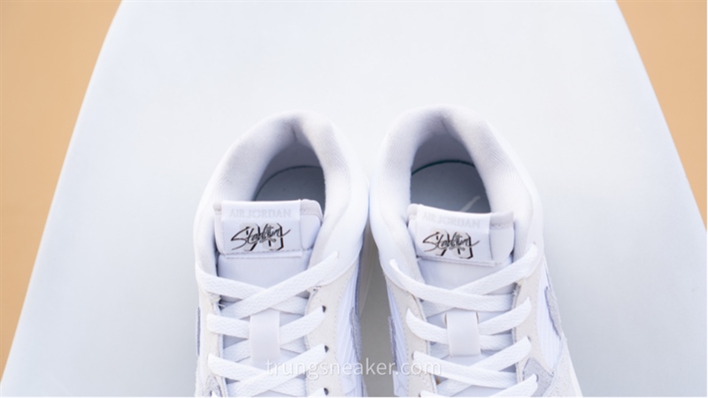 Giày Jordan Stadium 90 White Grey DX4397-100 - 40.5 Giày Jordan Stadium 90 White Grey DX4397-100 - 40.5