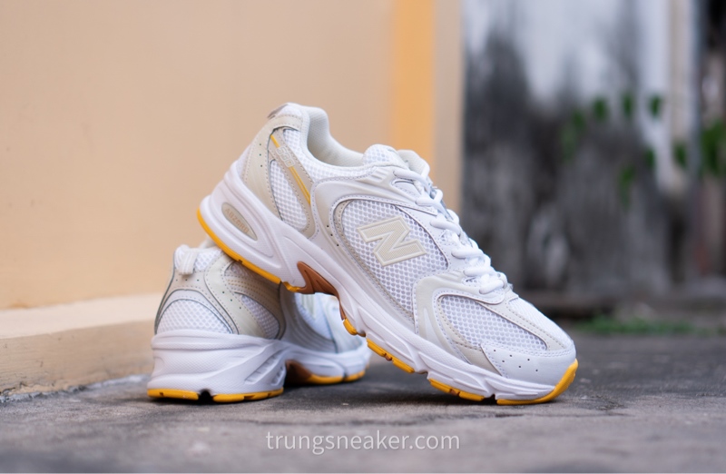 Giày New Balance 530 White Yellow MR530FTS - 42 Giày New Balance 530 White Yellow MR530FTS - 42