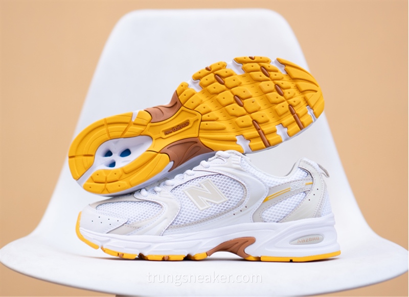 Giày New Balance 530 White Yellow MR530FTS - 42 Giày New Balance 530 White Yellow MR530FTS - 42