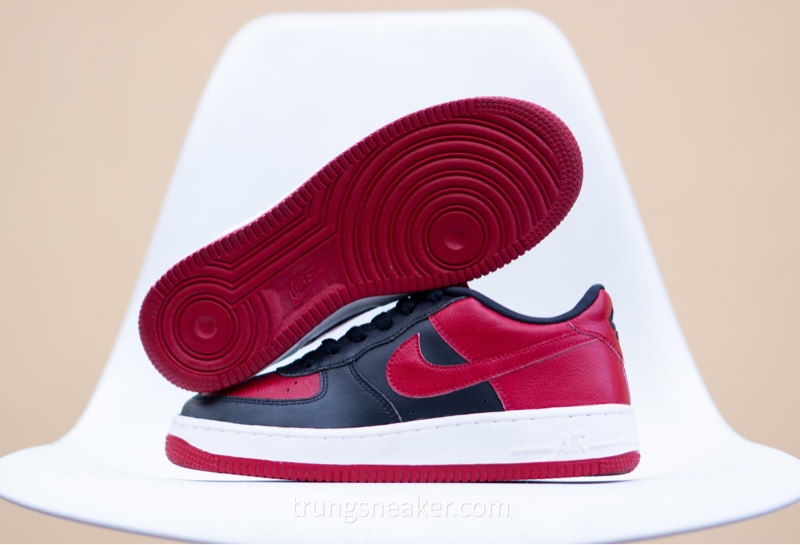 Giày Nike Air Force 1 Bred 596728-016 2hand - 38 Giày Nike Air Force 1 Bred 596728-016 2hand - 38