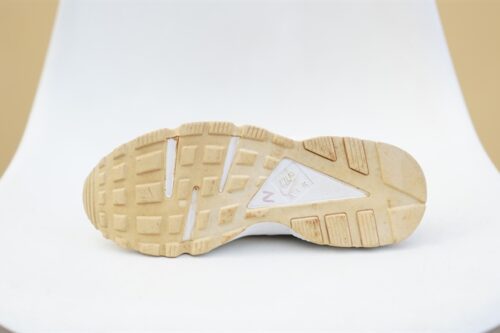 Giày Nike Air Huarache White 634835-108 2hand - 40 Giày Nike Air Huarache White 634835-108 2hand - 40