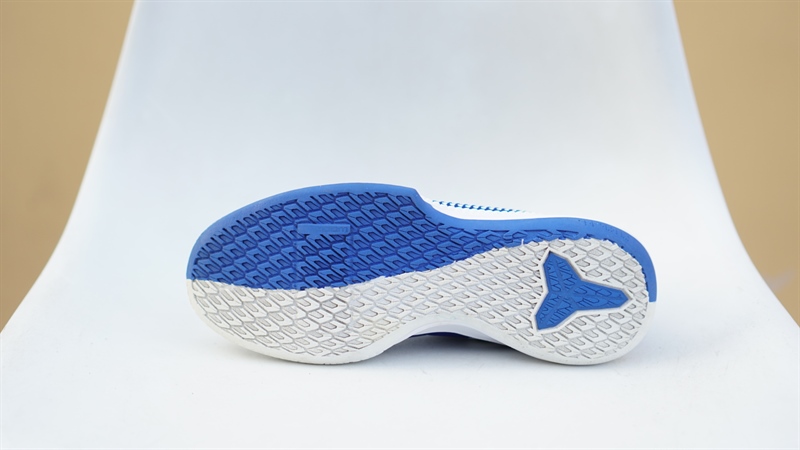 Giày Nike Mamba Fury 'Hyper Royal' CK6632-401 2hand - 38.5 Giày Nike Mamba Fury 'Hyper Royal' CK6632-401 2hand - 38.5