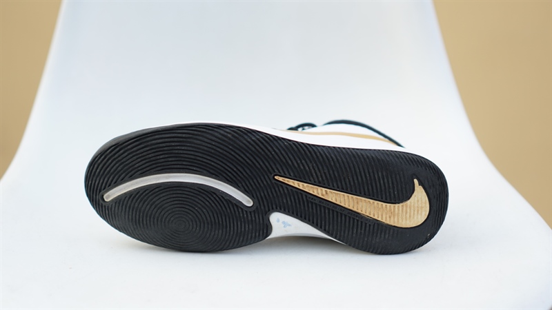 Giày Nike Team Hustle D 9 Black AQ4224-004 2hand - 40 Giày Nike Team Hustle D 9 Black AQ4224-004 2hand - 40