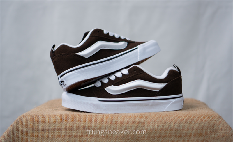 Giày Vans Knu Skool Brown VN0009QCNWH - 37 Giày Vans Knu Skool Brown VN0009QCNWH - 37