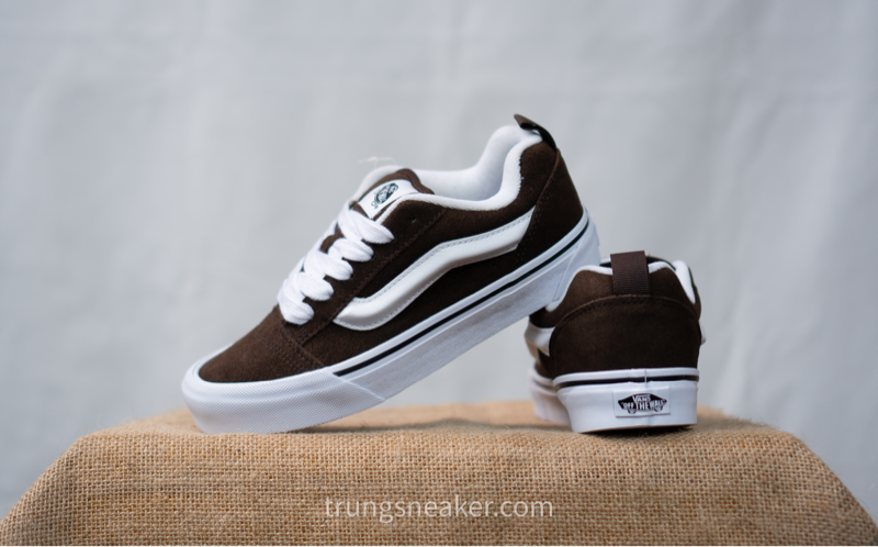 Giày Vans Knu Skool Brown VN0009QCNWH - 37 Giày Vans Knu Skool Brown VN0009QCNWH - 37