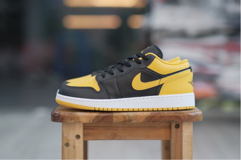 Giày Air Jordan 1 Low Yellow Ochre 553560-072