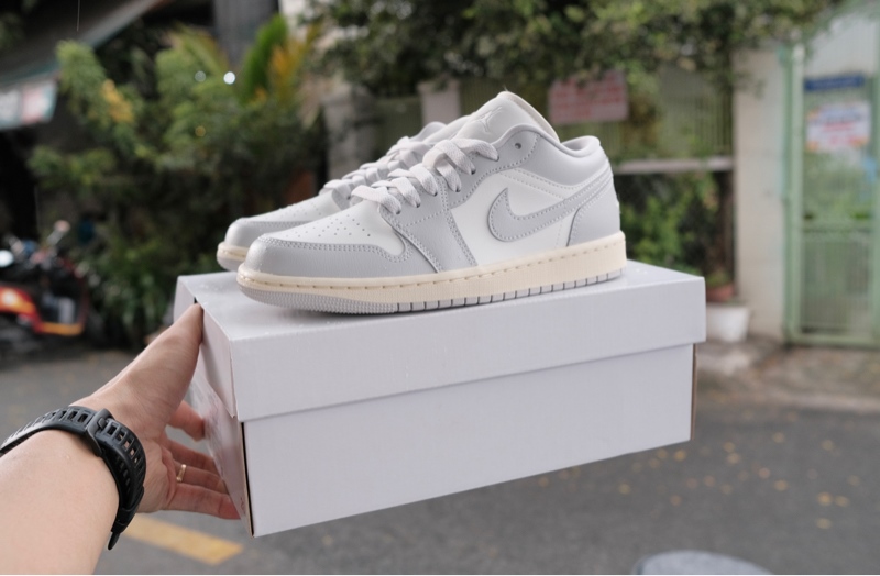 Giày Air Jordan 1 Low Light Grey Sail DC0774-103 - 38