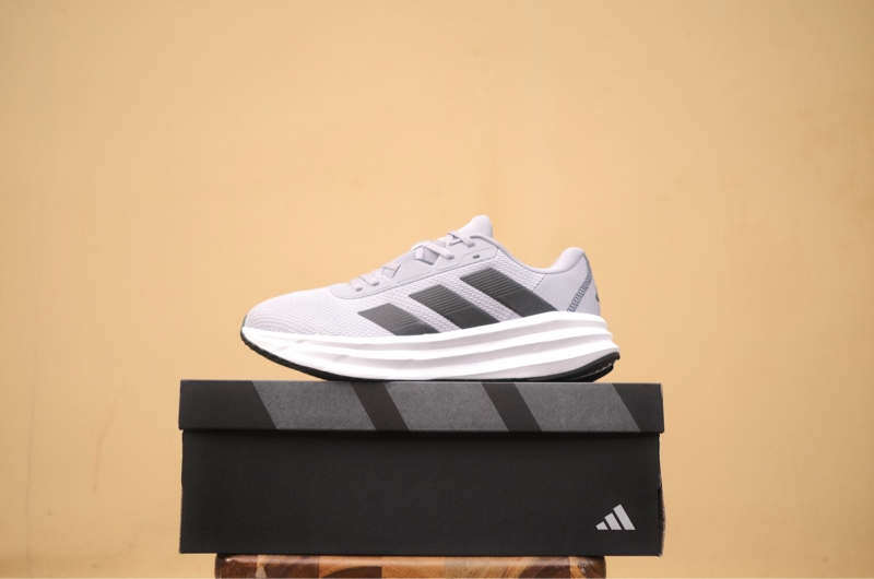 Giày chạy bộ Adidas Galaxy 7 Grey ID8754 - 44