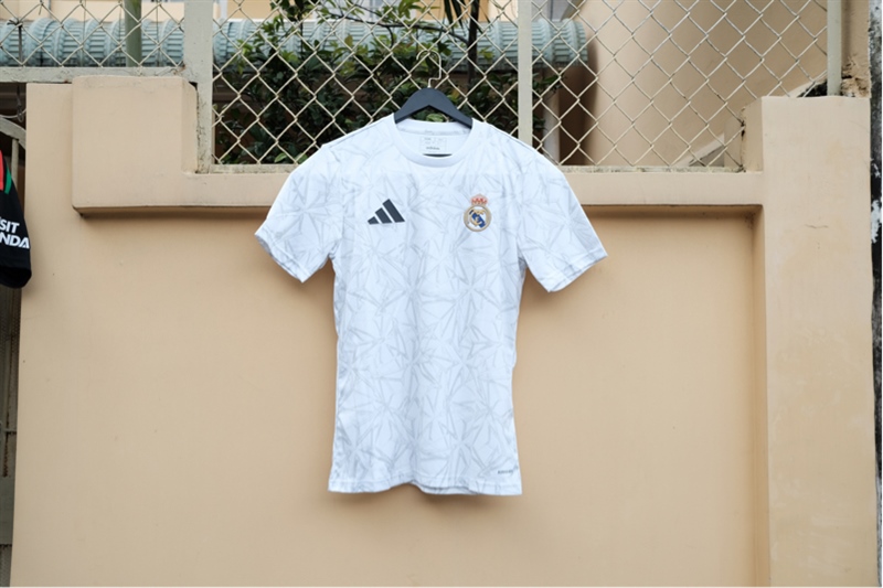 Áo đá banh Adidas Real Madrid Pre-Match IT5101 - M