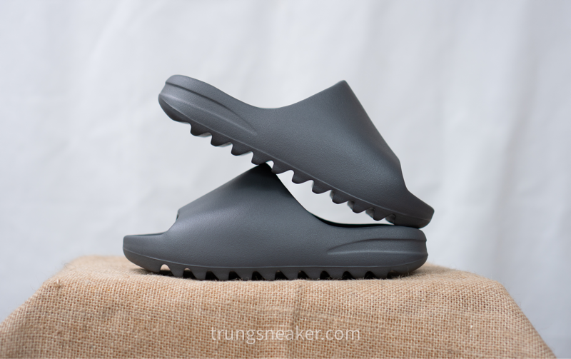Dép Adidas Yeezy Slide ‘Granite’ ID4132