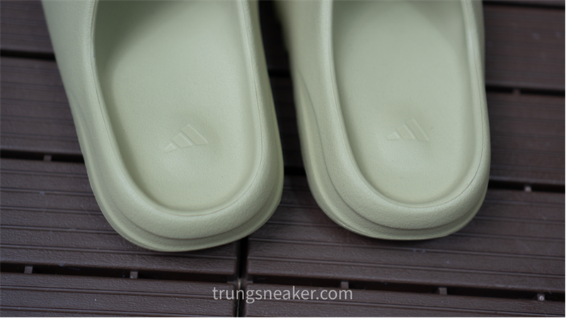 Dép Adidas Yeezy Slide Resin FZ5904 Dép Adidas Yeezy Slide Resin FZ5904