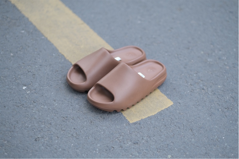 Dép chính hãng Adidas Yeezy Slides Flax FZ5896