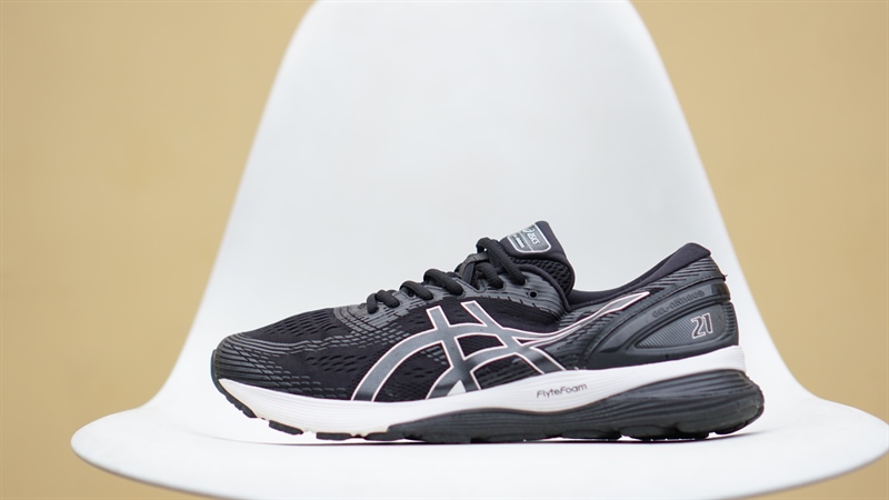 Giày Asics Gel-Nimbus 21 Black 1011A172 2hand