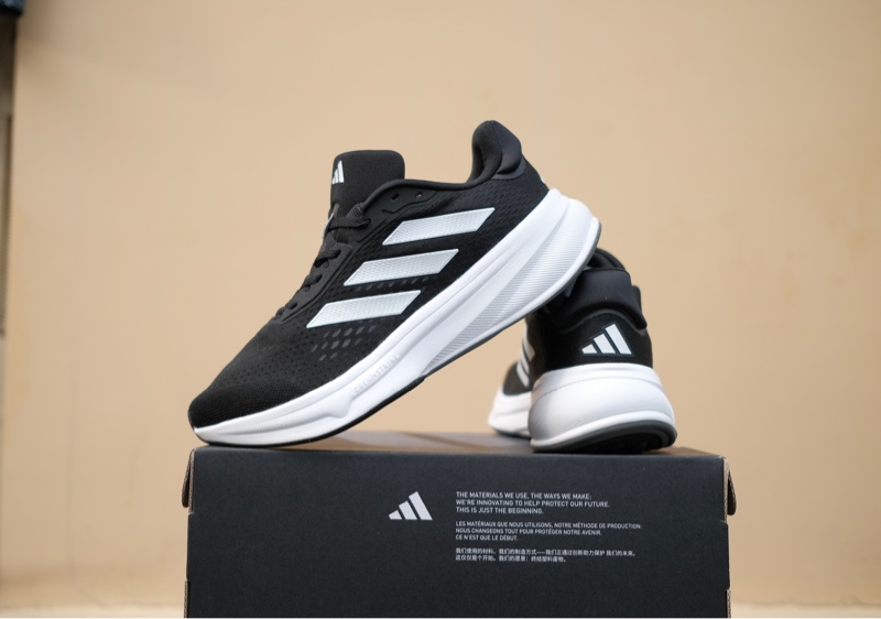 Giày chạy bộ Adidas Response Super Black White IG9911
