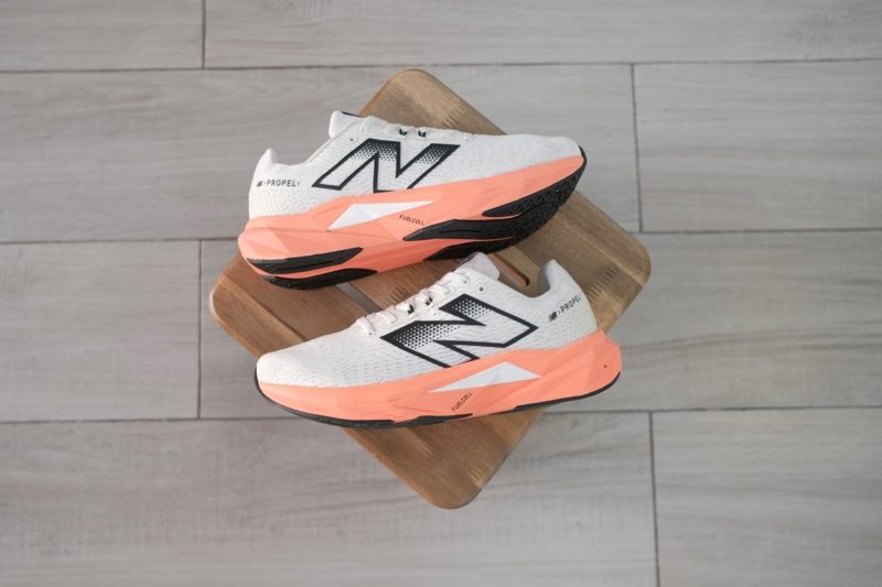 Giày chạy bộ New Balance Fuelcell Propel v5 MFCPRCG5 - 42