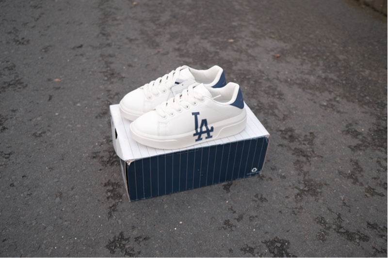 Giày MLB Chunky Classic LA Dodgers 3ASXXA11N-07INS