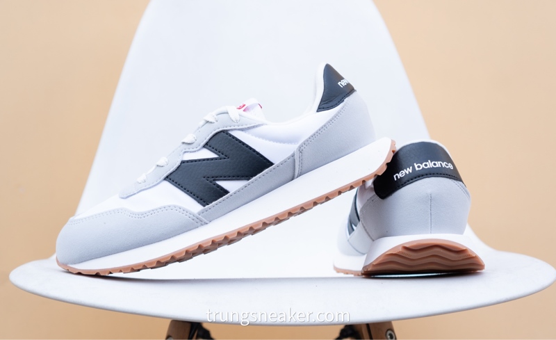 Giày New Balance 237 White Black Gum GS237CG