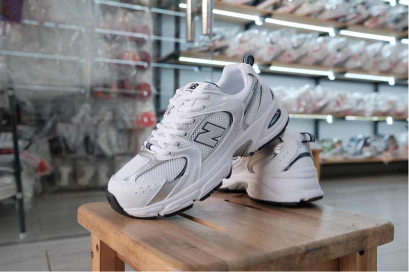 Giày New Balance 530 White Navy GR530SB1