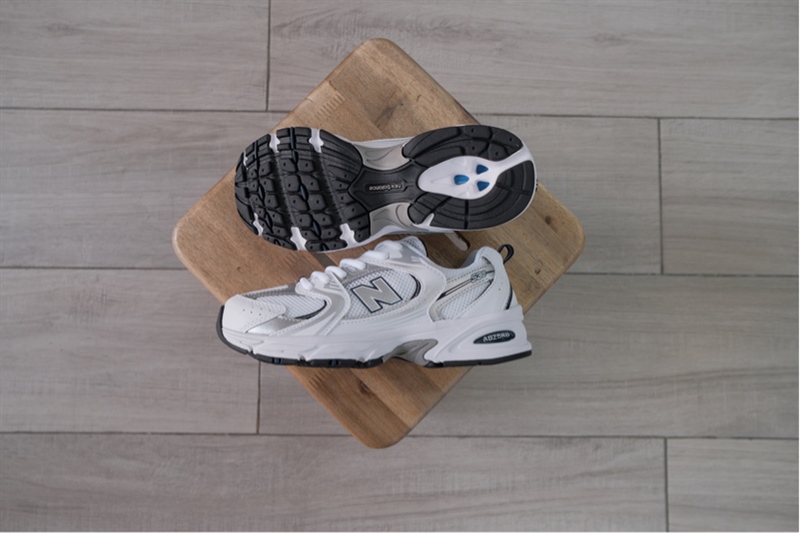 Giày New Balance 530 White Navy GR530SB1