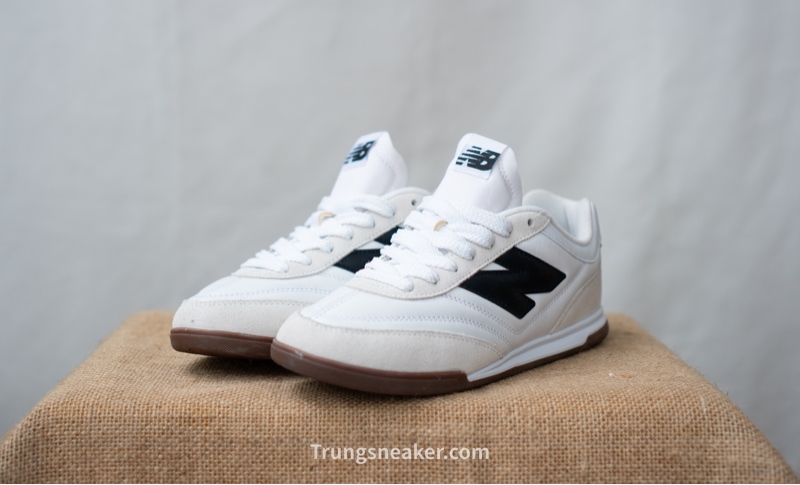 Giày New Balance RC42 White Black URC42LA