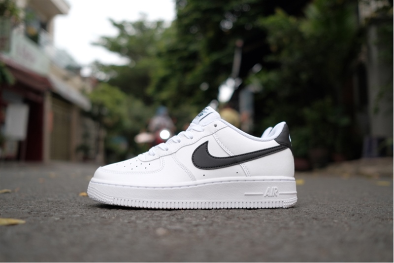 Giày Nike Air Force 1 Low White Black (GS) FV5948-101 - 36