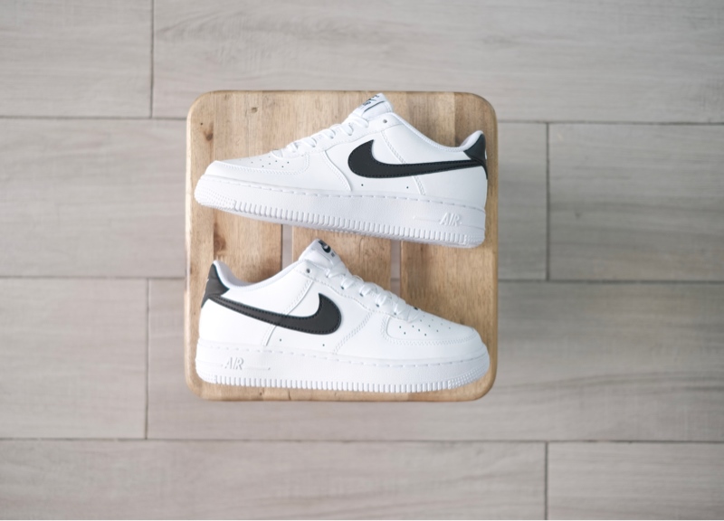 Giày Nike Air Force 1 Low White Black (GS) FV5948-101