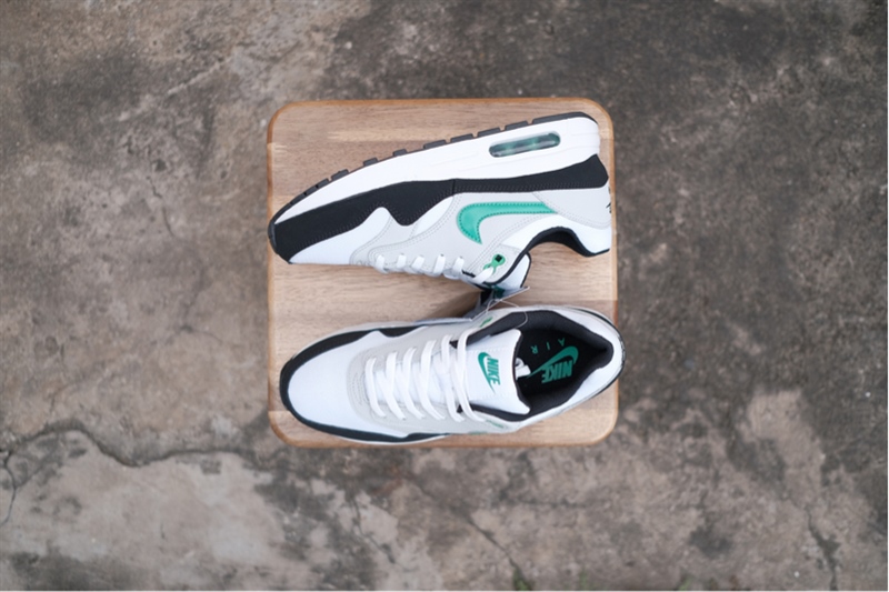 Giày Nike Air Max 1 White Stadium Green DZ3307-108