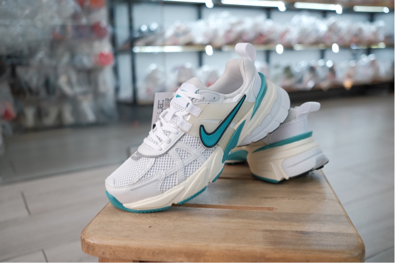 Giày Nike V2K Run Coconut Milk FD0736-105 W