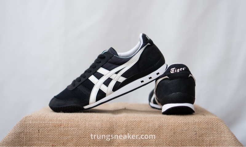 Giày Onitsuka Tiger Ultimate 81 Black White HN201-6201 2hand