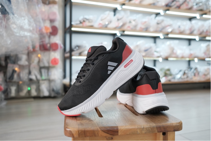 Giày thể thao Adidas Cloudfoam Walk ID4045