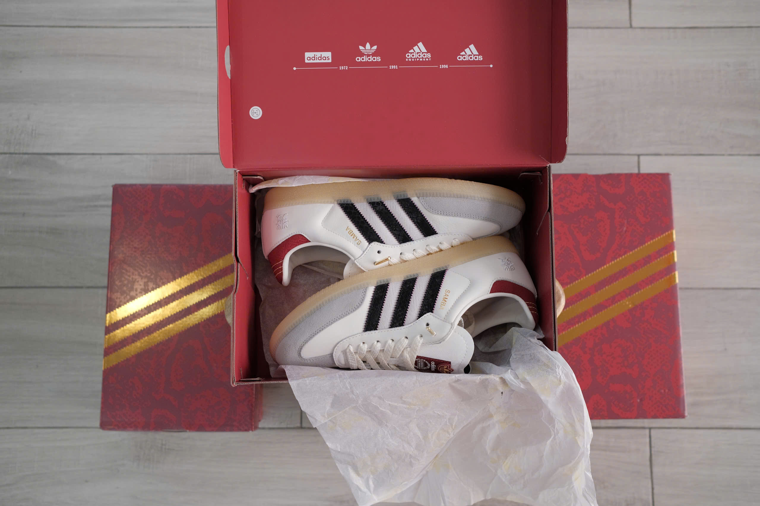 giay adidas samba og year of the snake jq5976 4