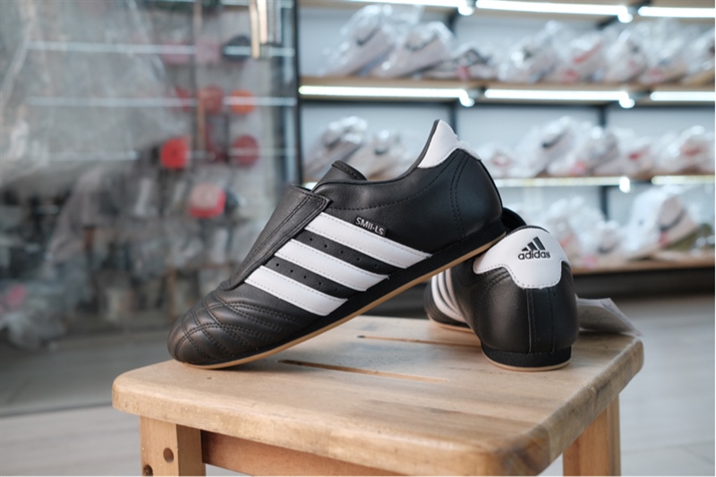 Giày Adidas Taekwondo W Black White Gum JQ4775