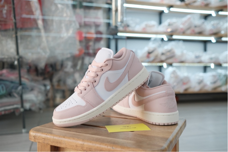 Giày Air Jordan 1 Low Strawberry Milk DC0774-162