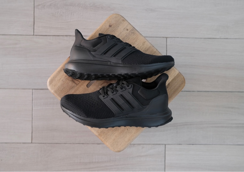 Giày chạy bộ Adidas UBounce DNA Black IG5999 - 42