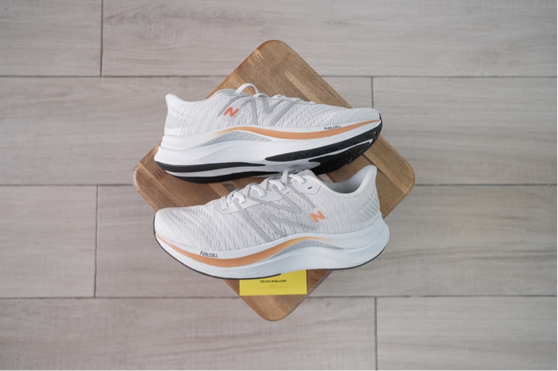 Giày chạy bộ New Balance Fuelcell Propel V4 MFCPRGB4 - 41