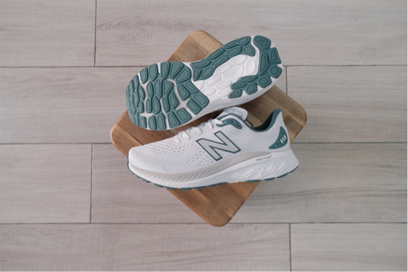 Giày New Balance Fresh Foam X v13 White M860Q13
